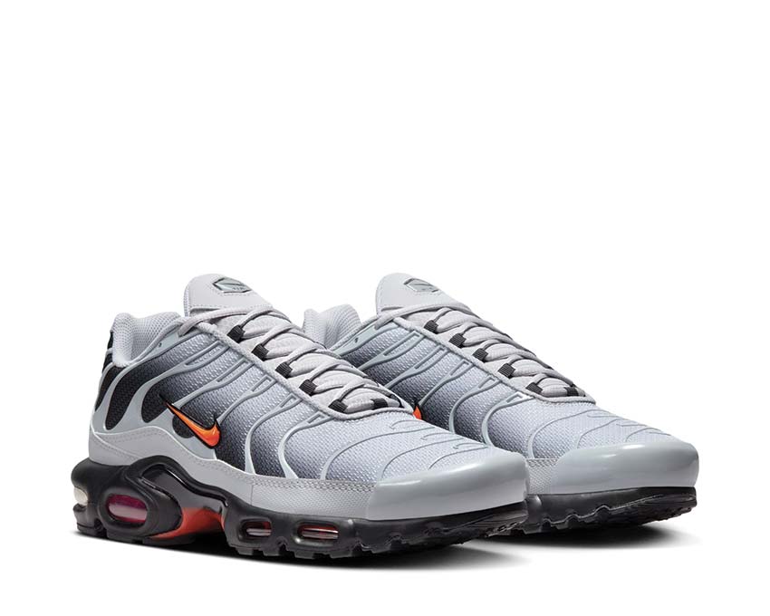 Nike Air Max Plus DM0032-011