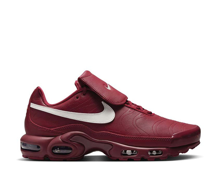 Nike Air Max Plus Team Red / Sail HM5654-600