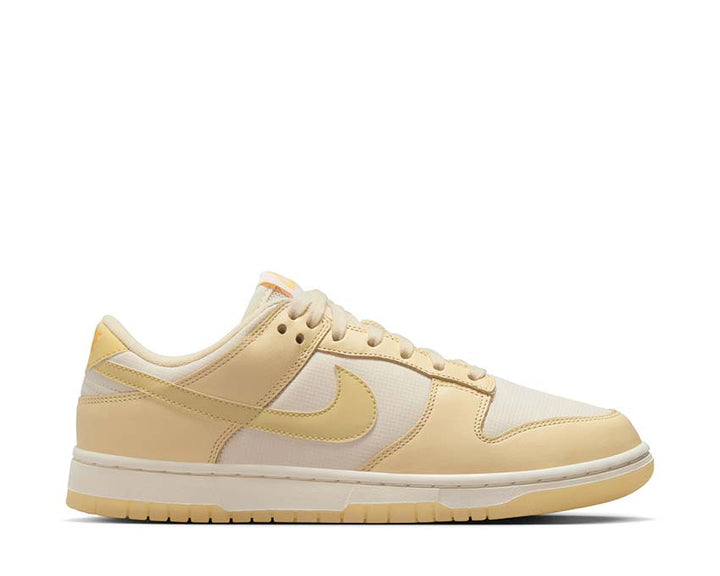 Nike Dunk Low W "Team Gold"