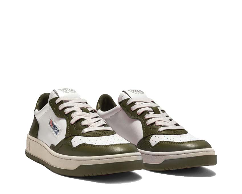 Autry Medalist Low Leat / White / Military Olive AULMWB33