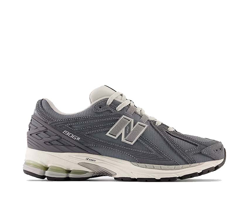 The classic gum outsole of the New Balance 574 Summer Fog Grey M1906RV