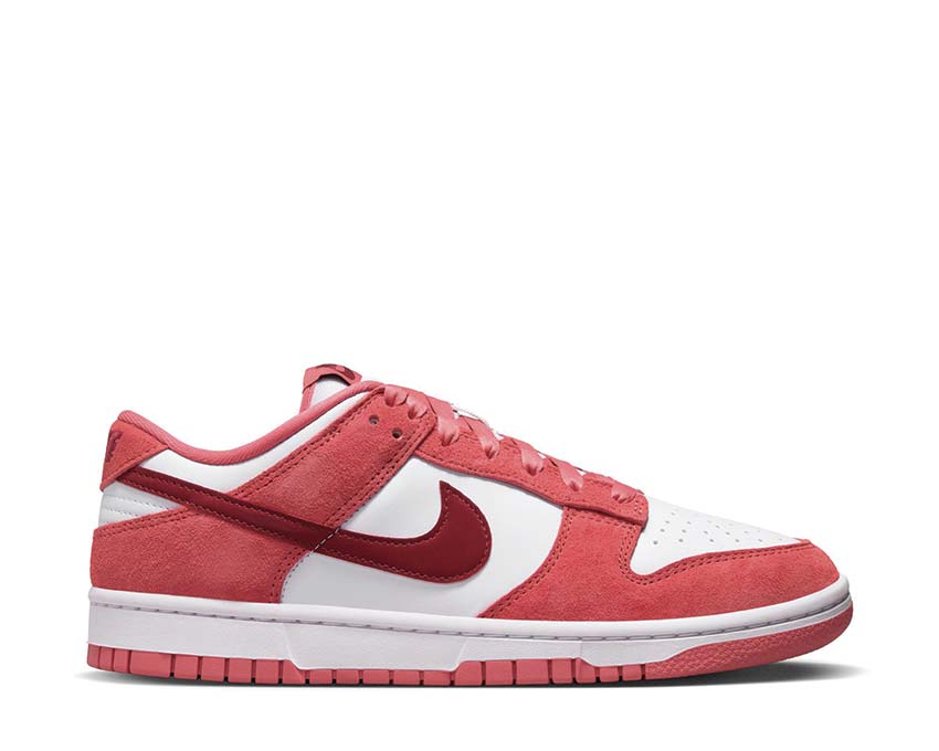 nike max dunk low w vday white team red adobe dragon red fq7056 100