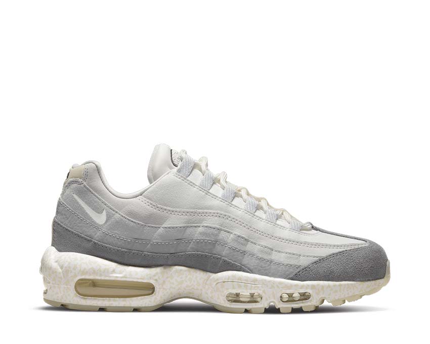 Nike Air Max 95 QS Summit White / Light Bone - Cool Grey DV2593-100