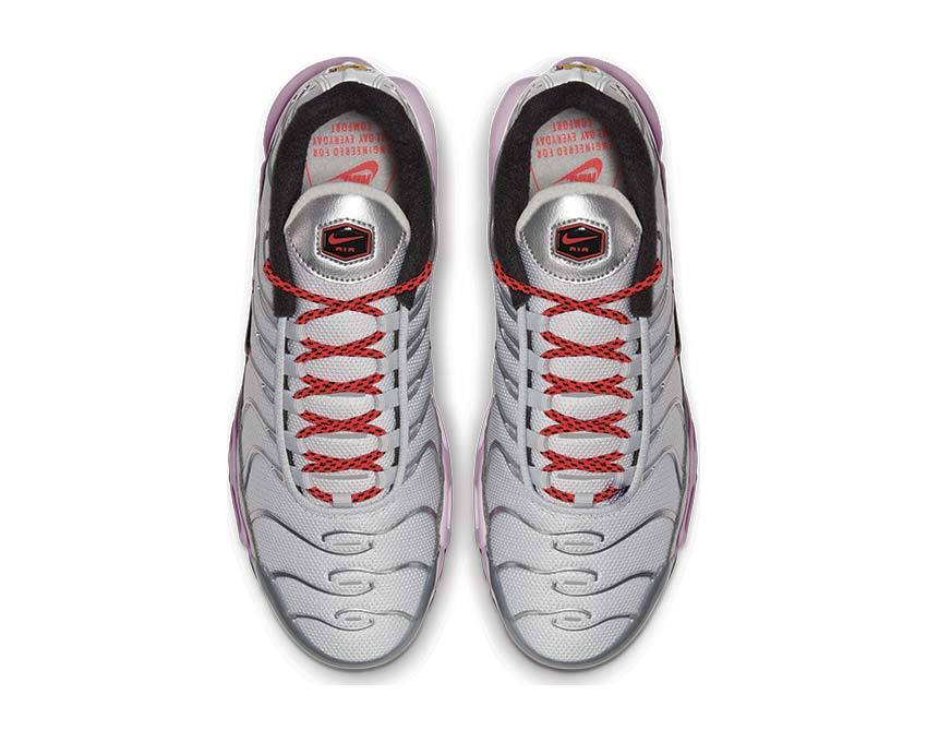 Nike Air Max Plus W Metallic Silver / Black - Bright Crimson CT2545-001