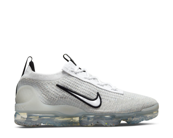 Nike will hit the shelves on November 21st at retailers such as Nike Nike Air Max 2012 Black Pure Platinum-Black DH4084-100